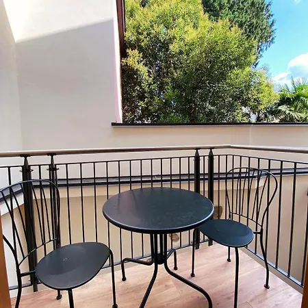 Love Story - Inclusa Ricca Colazione A Buffet 3* Cormons