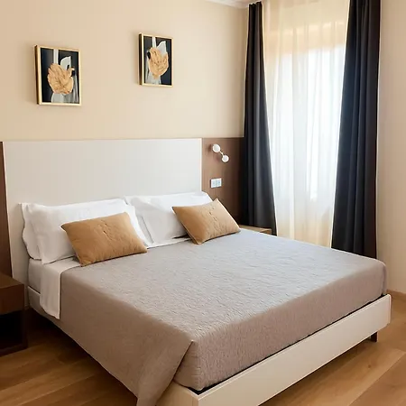 Guest house Love Story - Inclusa Ricca Colazione A Buffet 3*