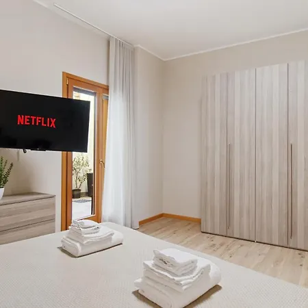 Story - Inclusa Ricca Colazione A Buffet